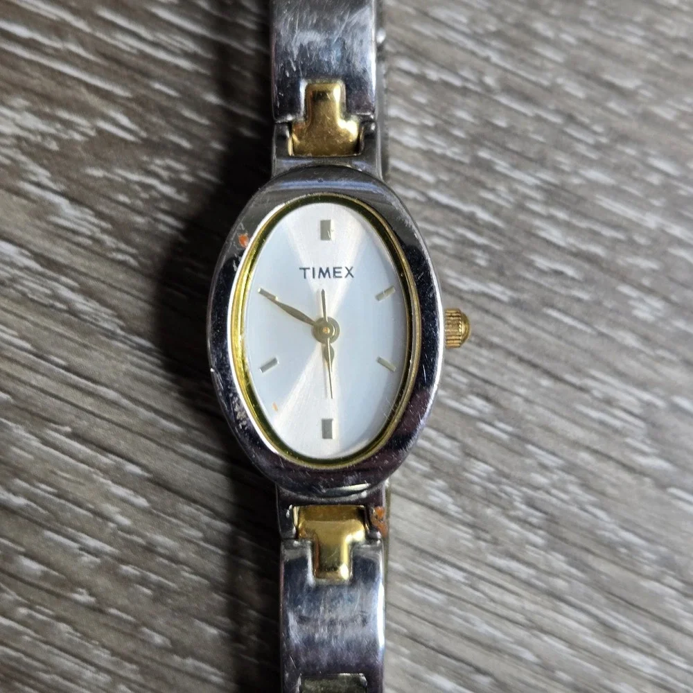 Timex Women's Oval Two Tone Silver Gold Bracelet Quartz Analog Watch Working